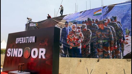 Modi-holds-roadshow-on-day-one-of-first-visit-to-Gujarat