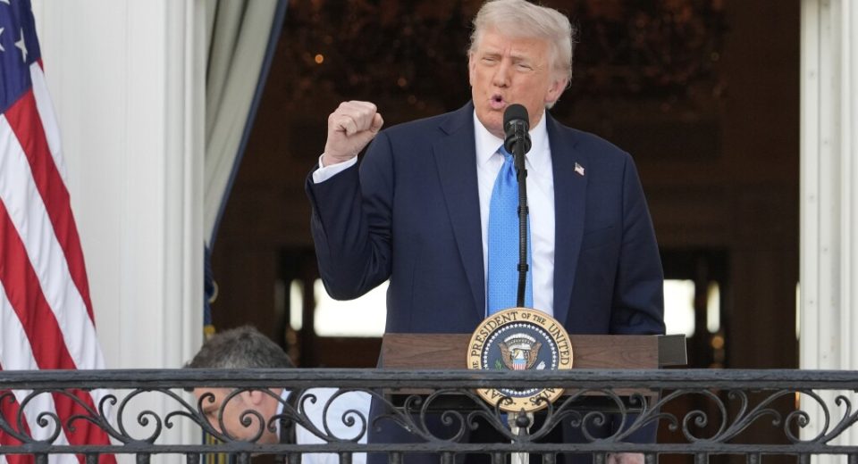 Trump-Issues-Visa-Ban-for-Incoming-Foreign-Students-at-Harvard