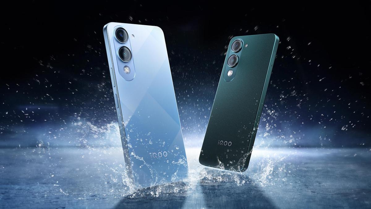 iQOO Z10 Lite- Cyber Green Titanium Blue