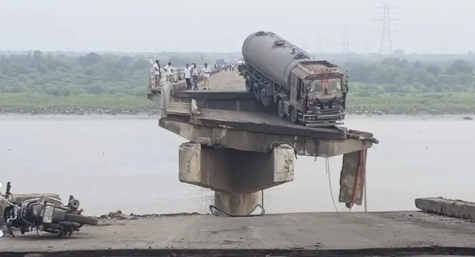 Gujarat-Bridge-Collapse